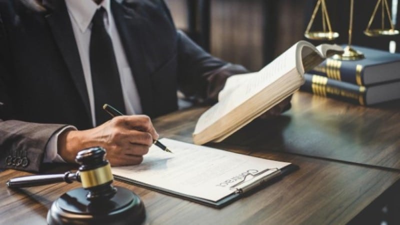 עורך דין לענייני תאונות דרכים 